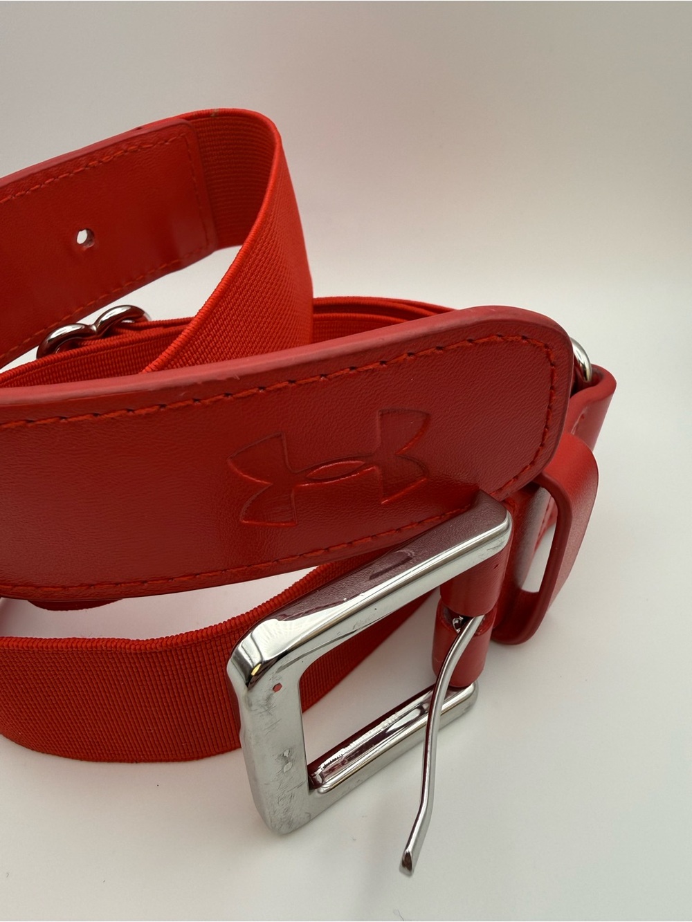Under Armour Classic Red Baseball Belt - Picture 4 of 8